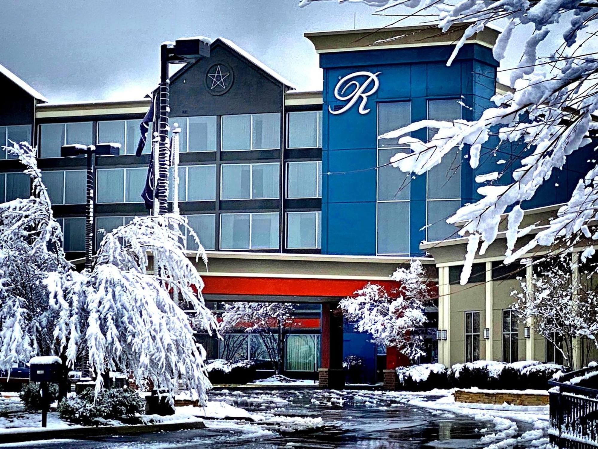 The Ramsey Hotel And Convention Center Пиджен-Фордж Экстерьер фото